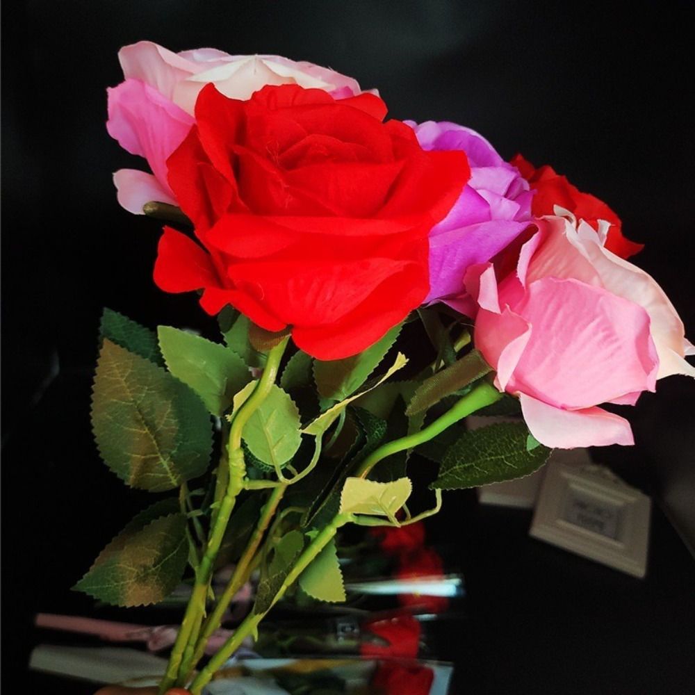 Glowing Artificial Rose Flower - Photography Lighting Simulation 리뷰 및 가격