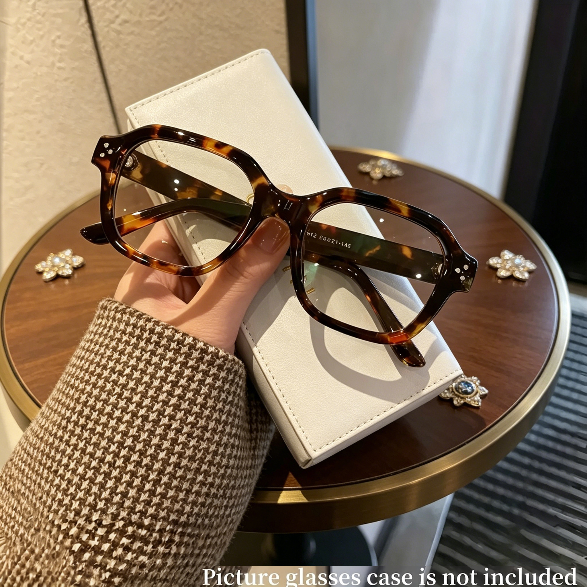 Box shaped flat light glasses  - Photography Of Lighting 리뷰 및 가격