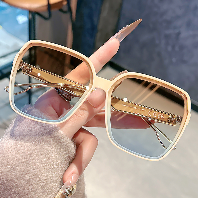 Gradual-layer khaki oversized  - Photography Of Lighting 리뷰 및 가격